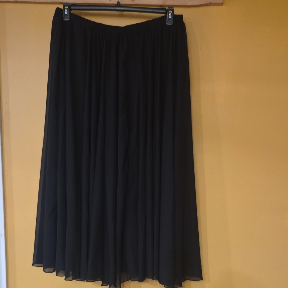 Elegant Black Women's Skirt